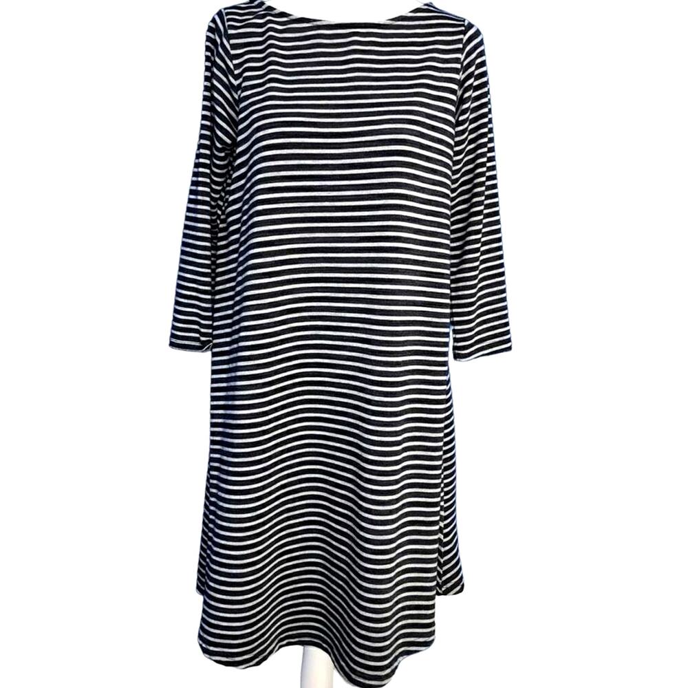 Thyme & Honey two-toned gray dress small‎
